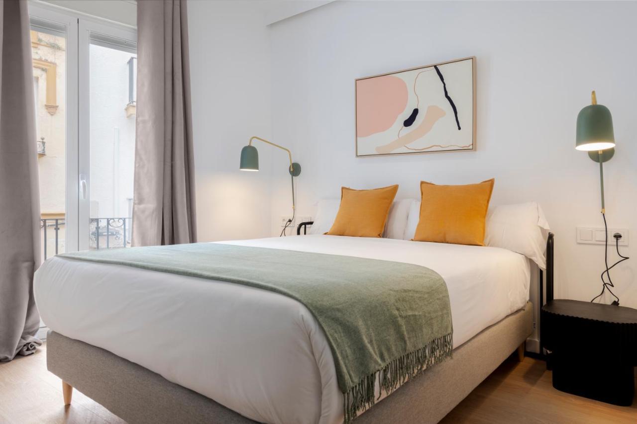 סביליה Suites Maestranza - Santas Patronas By Magno Apartments מראה חיצוני תמונה