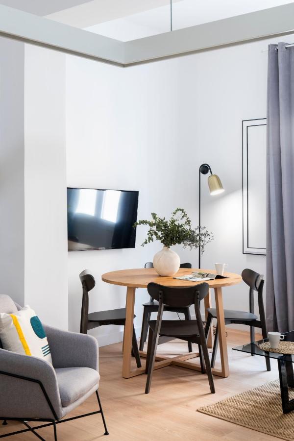 סביליה Suites Maestranza - Santas Patronas By Magno Apartments מראה חיצוני תמונה
